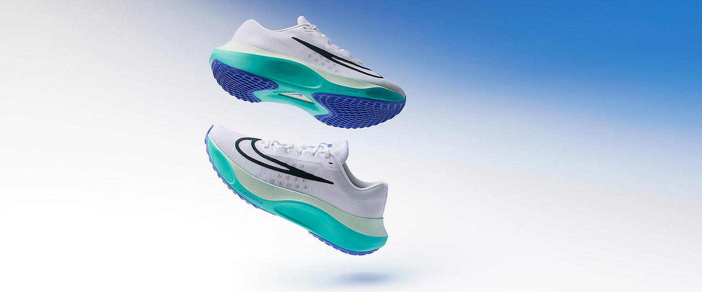 Nike Womens Zoom Fly 5 - White/Deep Jungle
