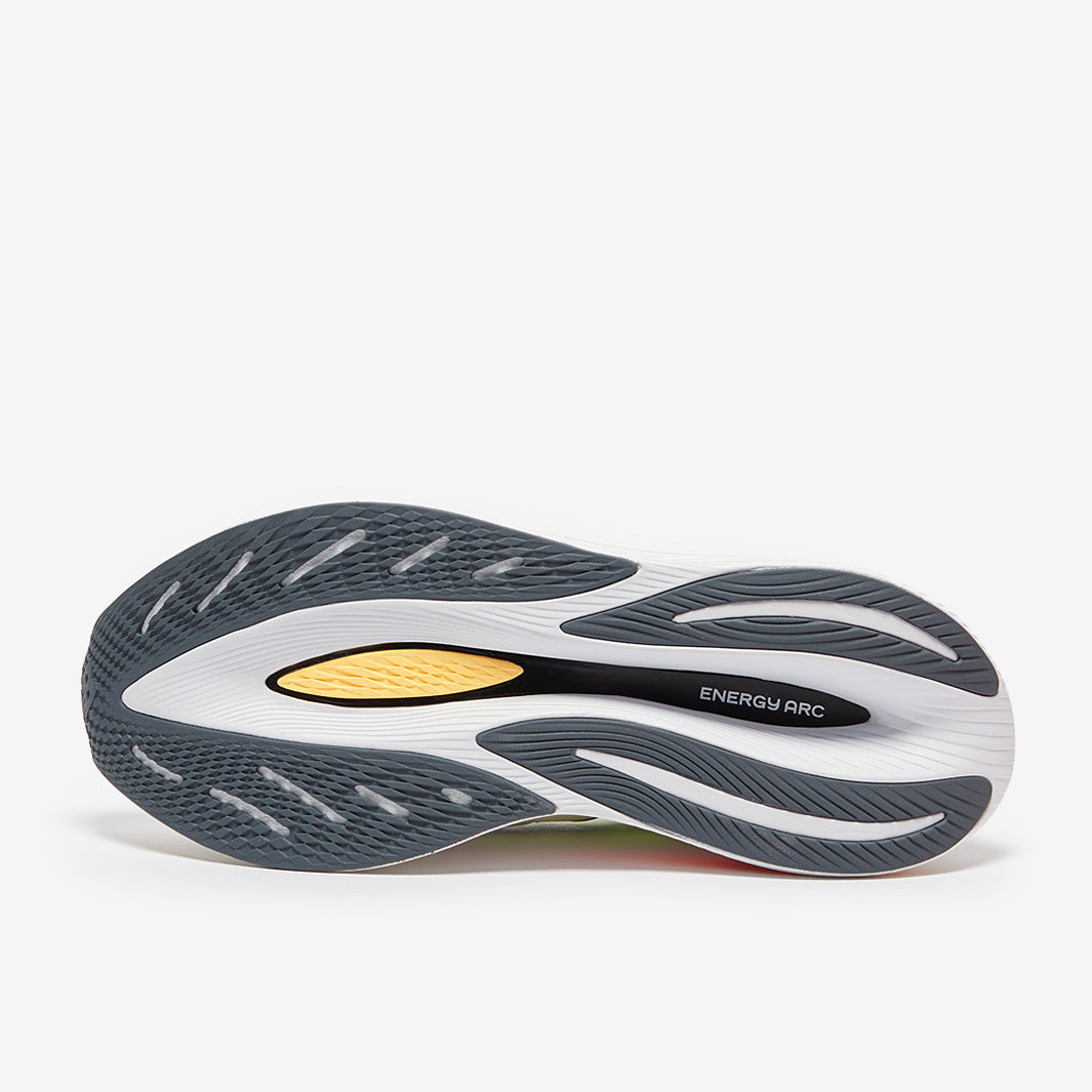 New Balance FuelCell SuperComp Trainer v2