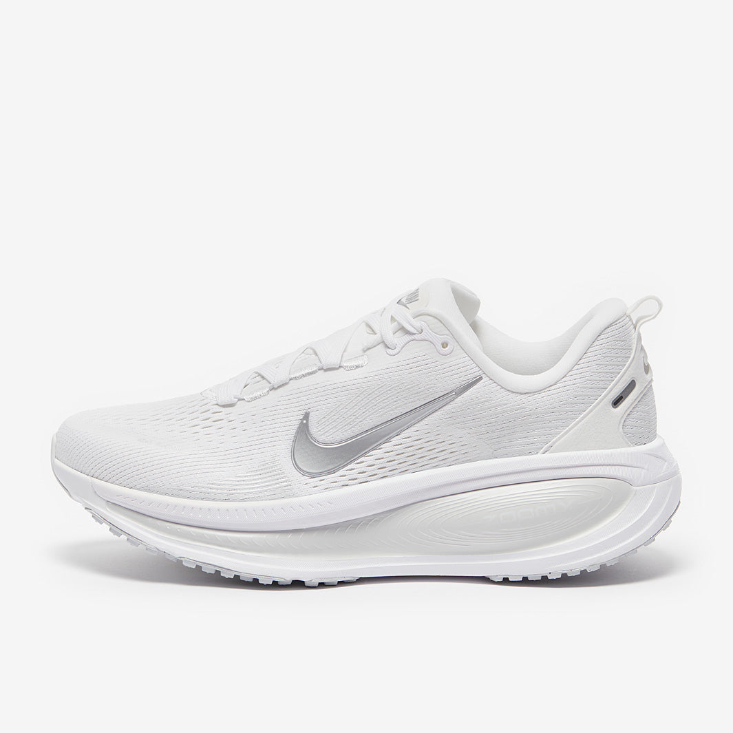 Nike Womens Vomero 18