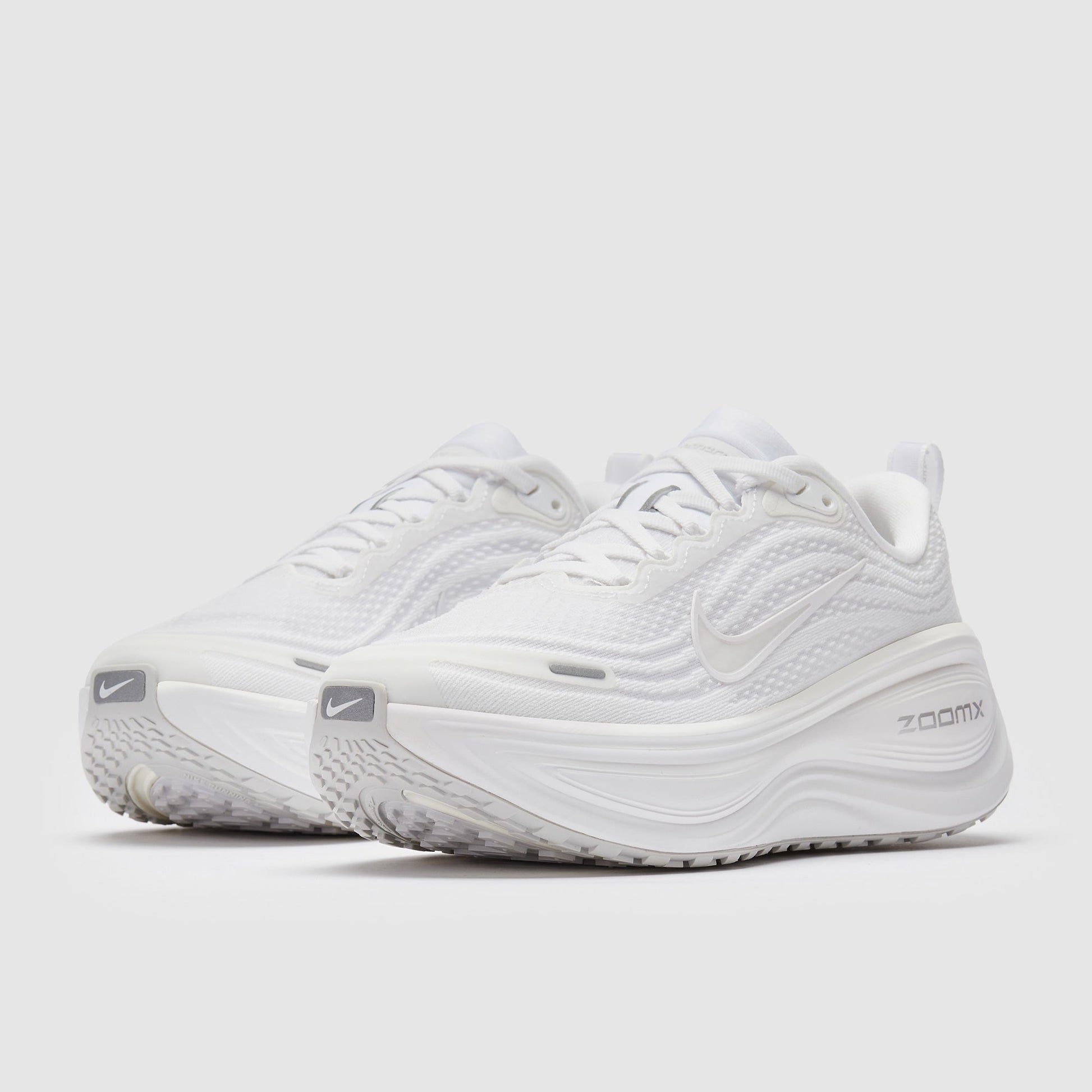 Nike Womens Vomero Plus
