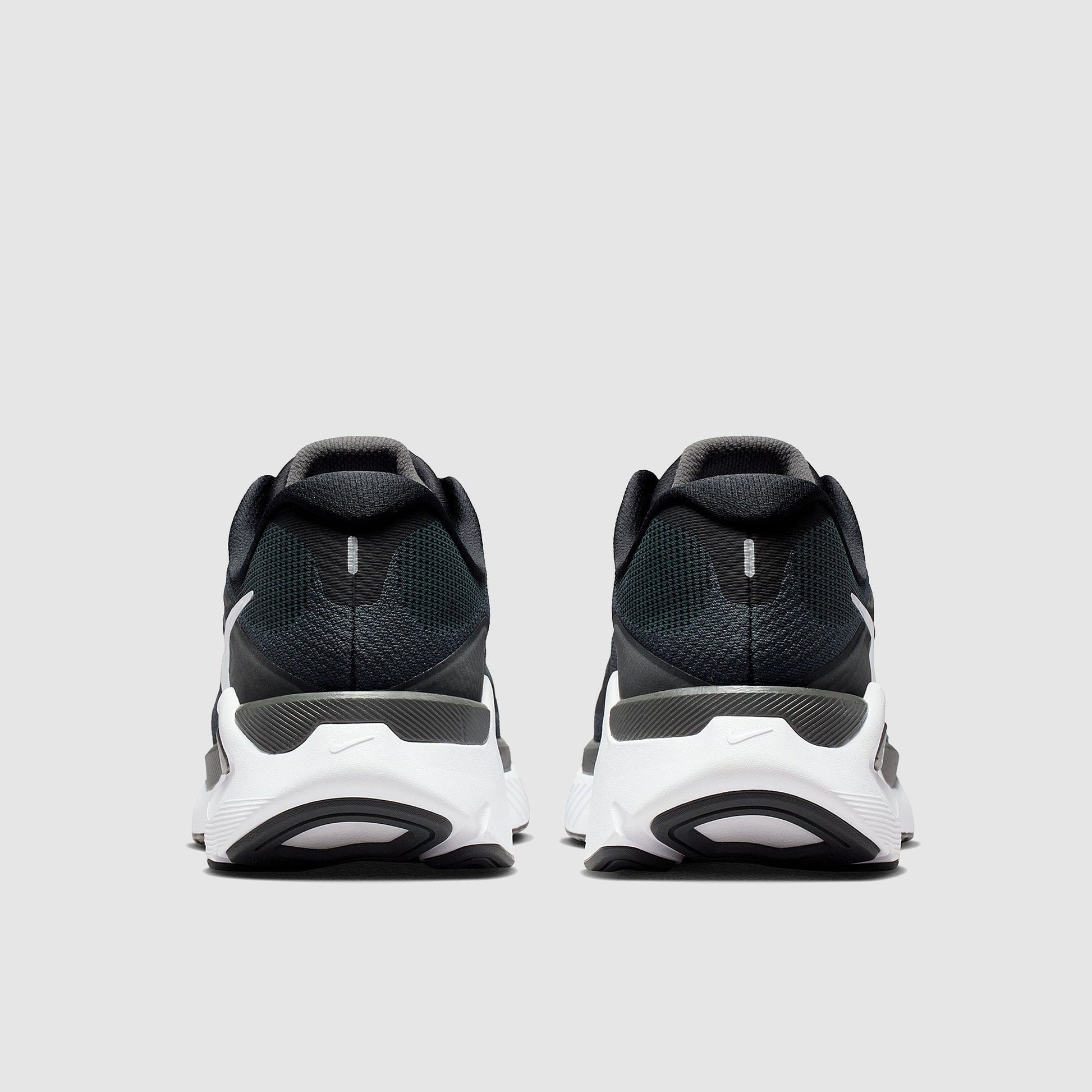 Nike Structure Plus