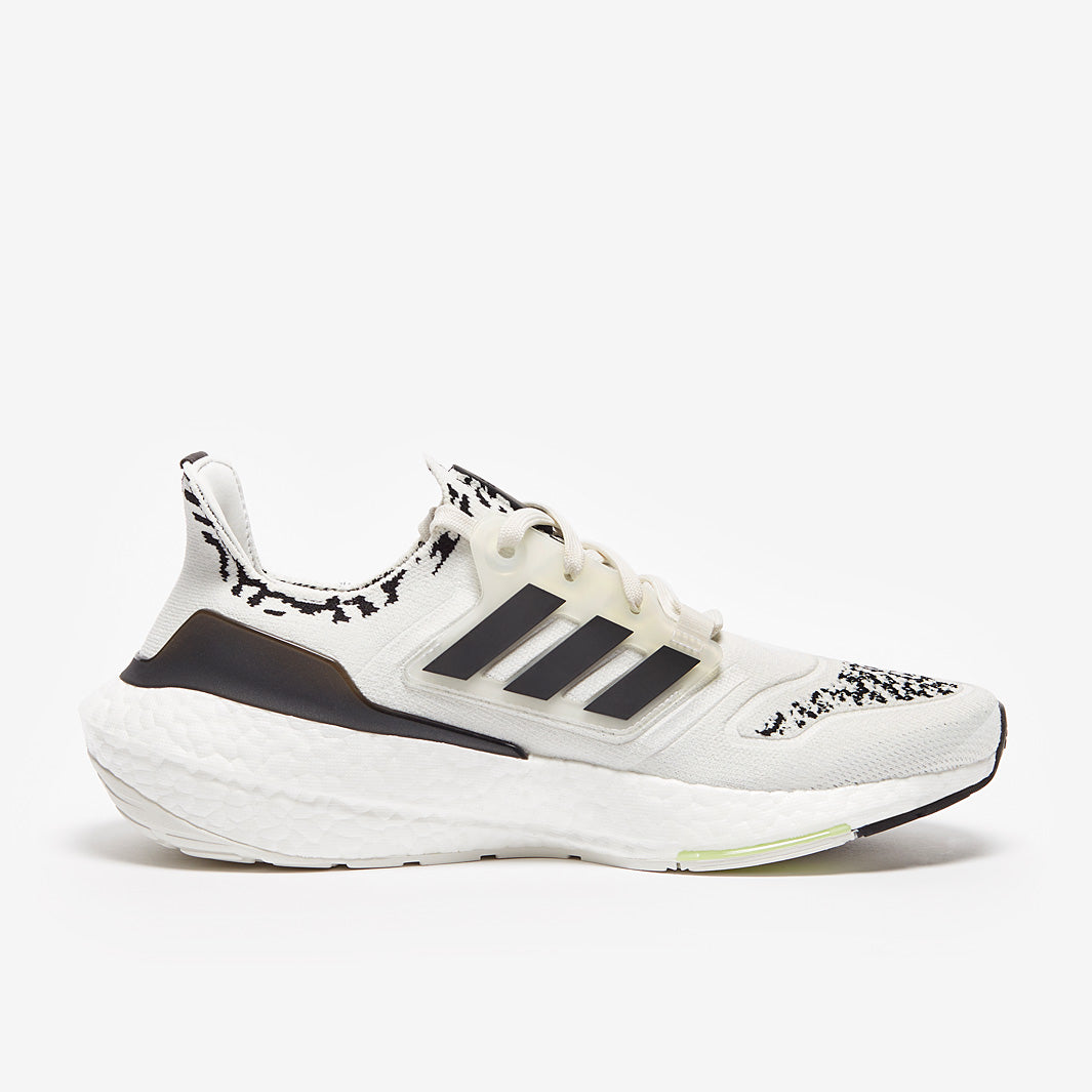 adidas Ultraboost 22