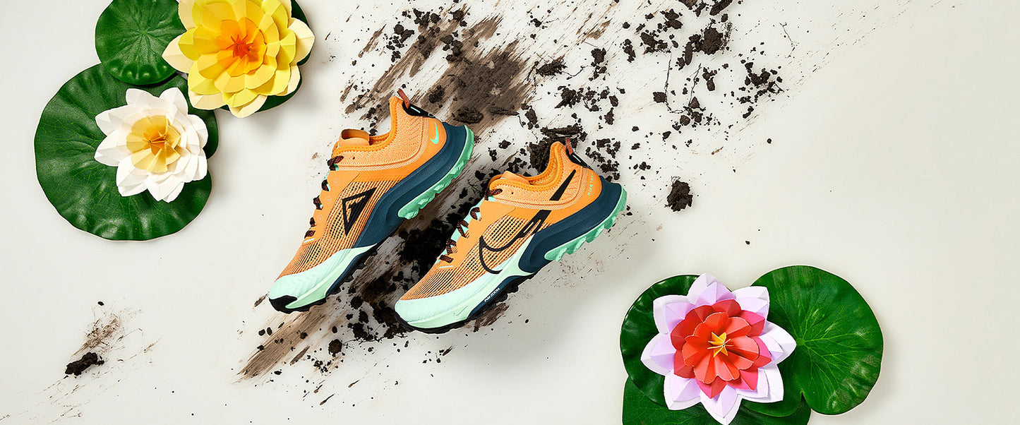 Nike Womens Terra Kiger 8 - Orange Trance/Black