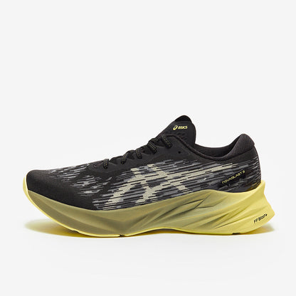 ASICS Novablast 3