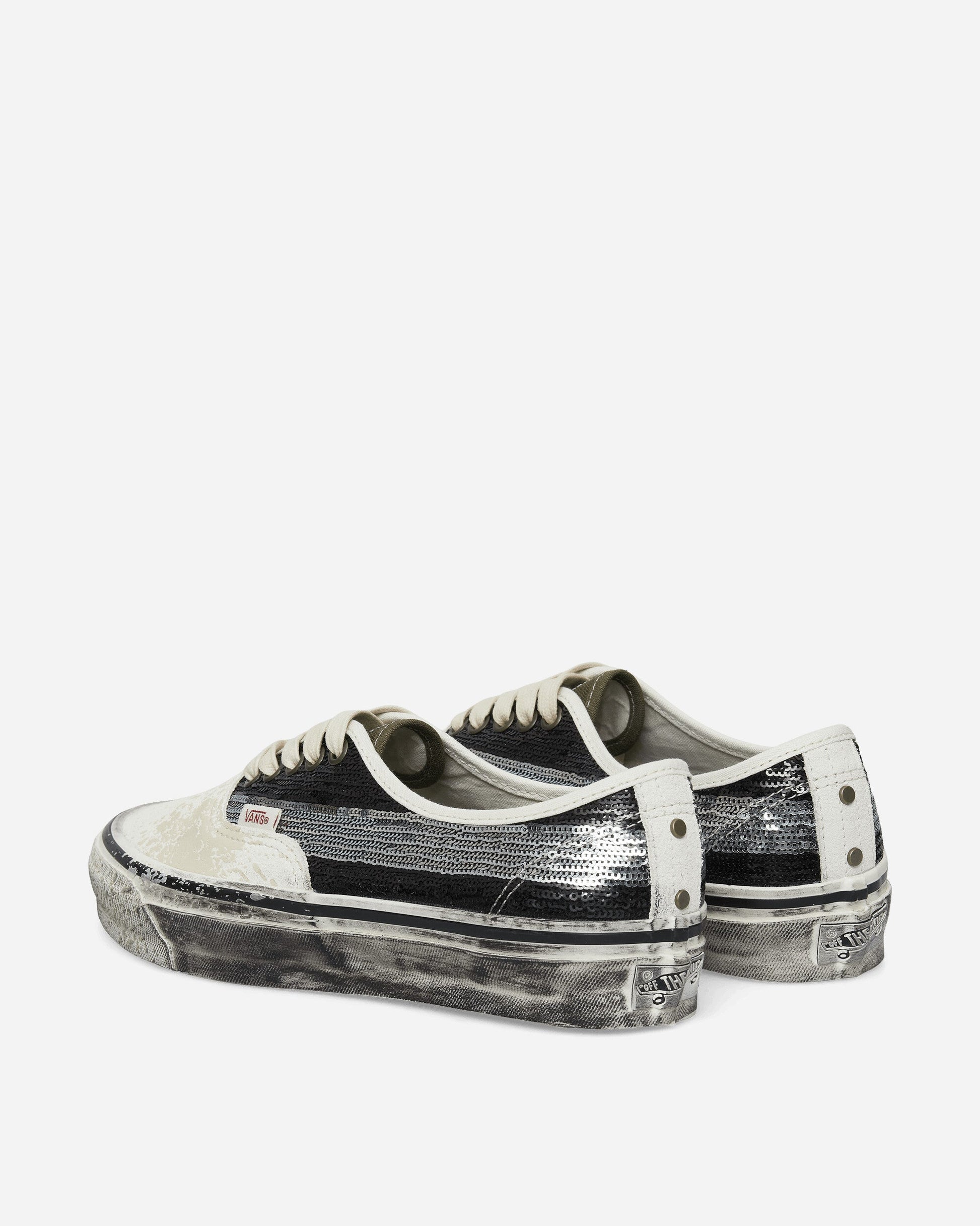 Premium Authentic 44 Sneakers Black / White