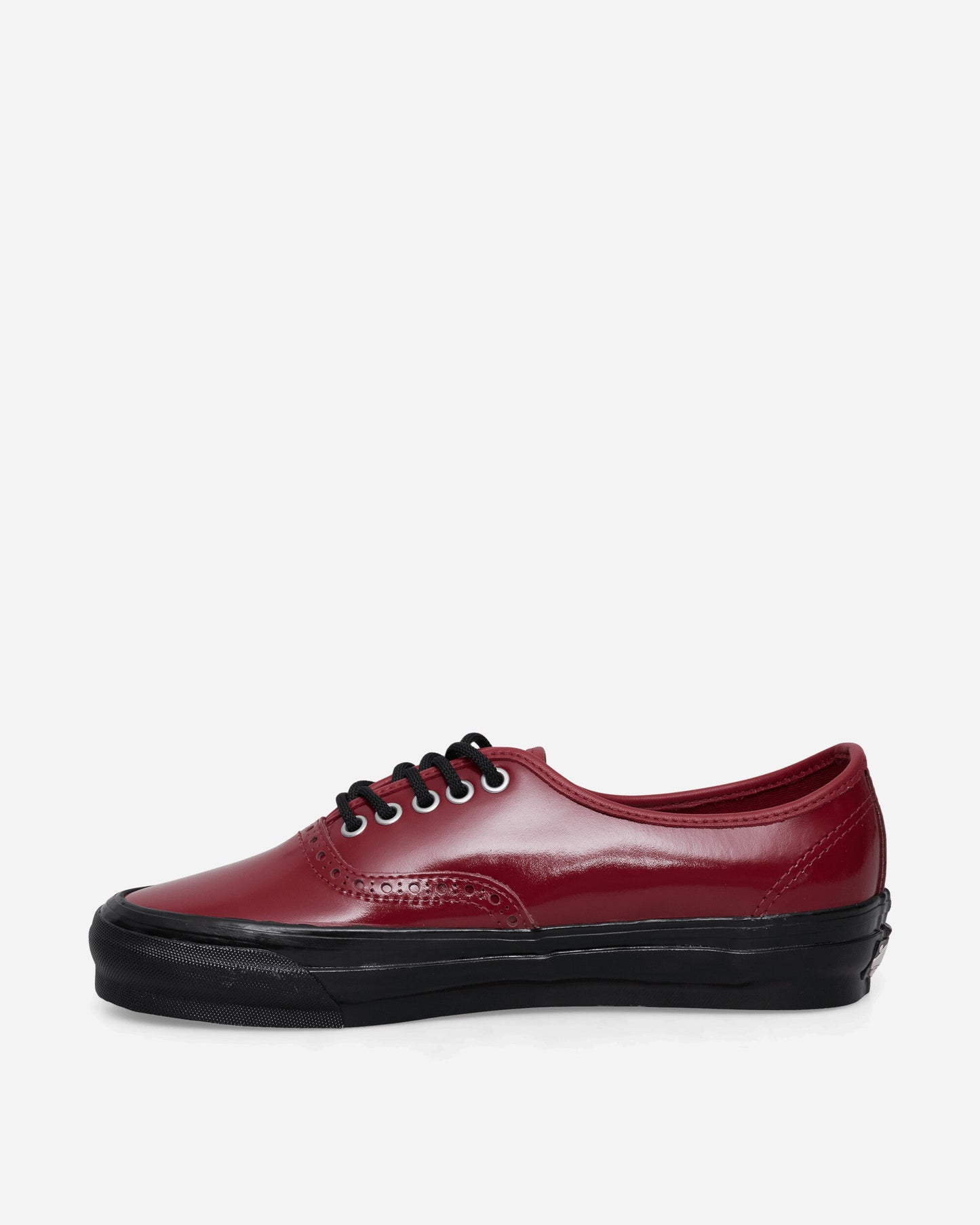 Authentic 44 Siped Vibram Sneakers Bordeaux